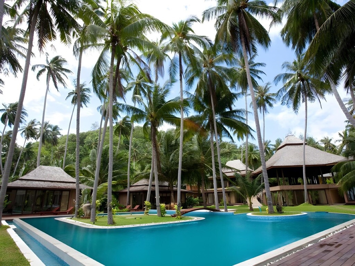 Villa Kalyana grounds
