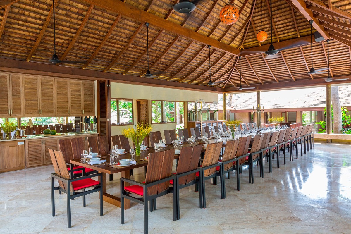 Communal dining